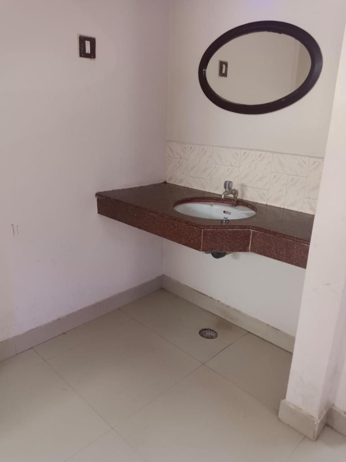 Sree Balaji Hotel - Lodge Kanjakumari Kültér fotó