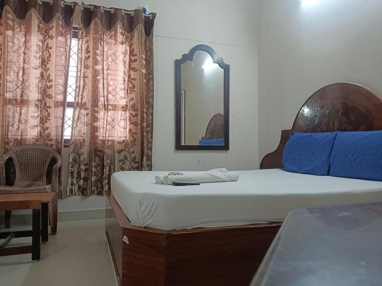 Sree Balaji Hotel - Lodge Kanjakumari Kültér fotó