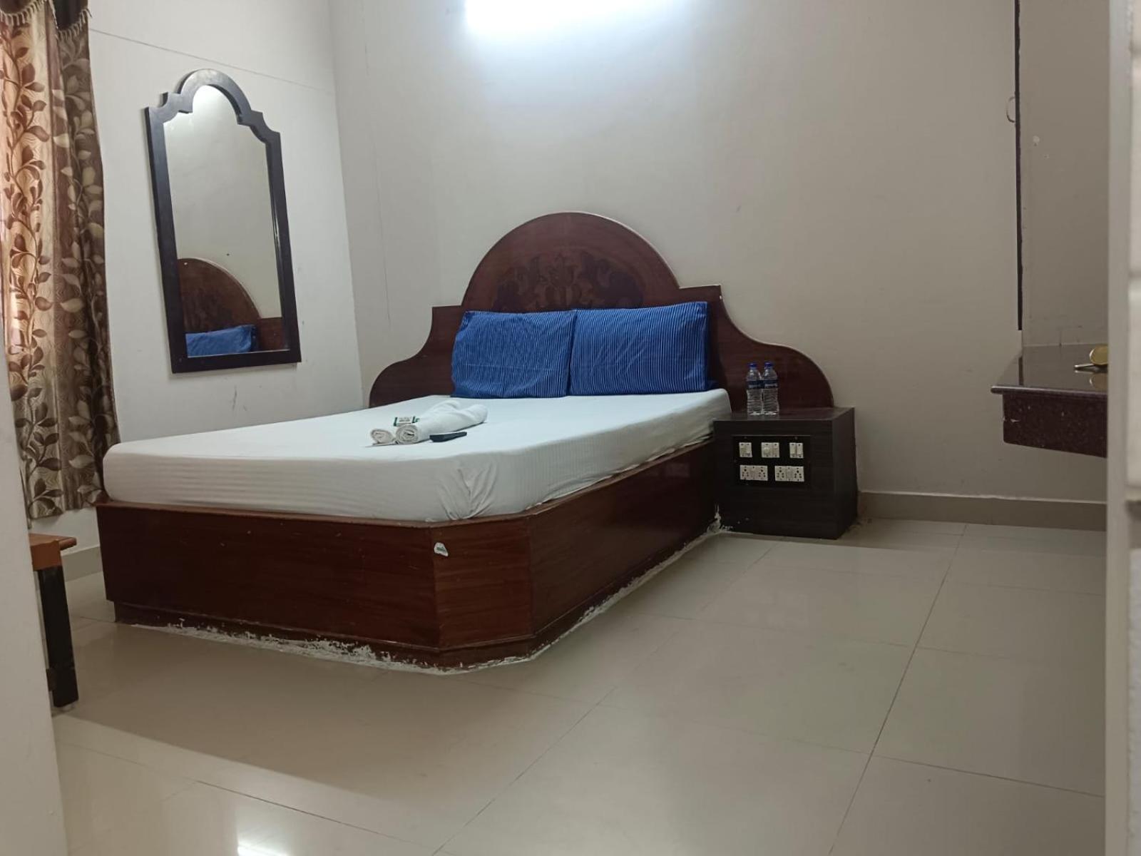 Sree Balaji Hotel - Lodge Kanjakumari Kültér fotó
